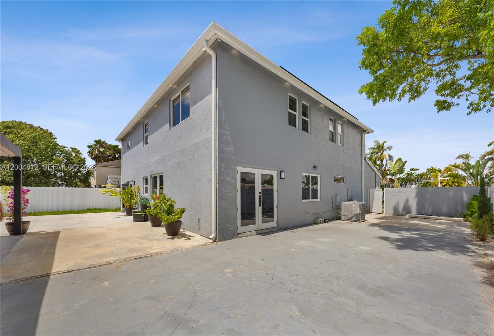 PANACHE SEC 1 - Residential
