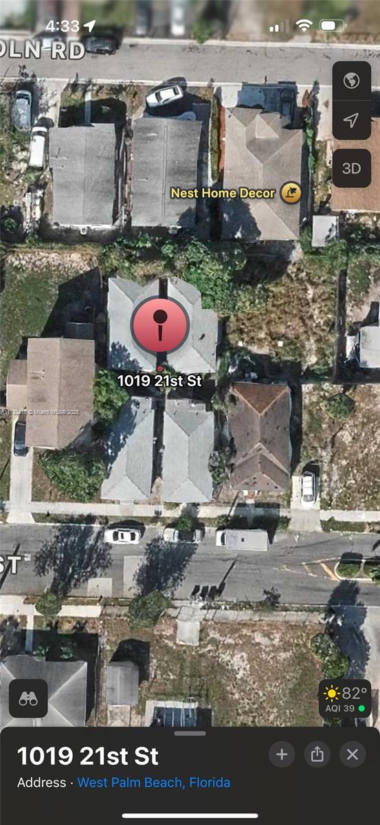 LINCOLN PARK - Residential Lease