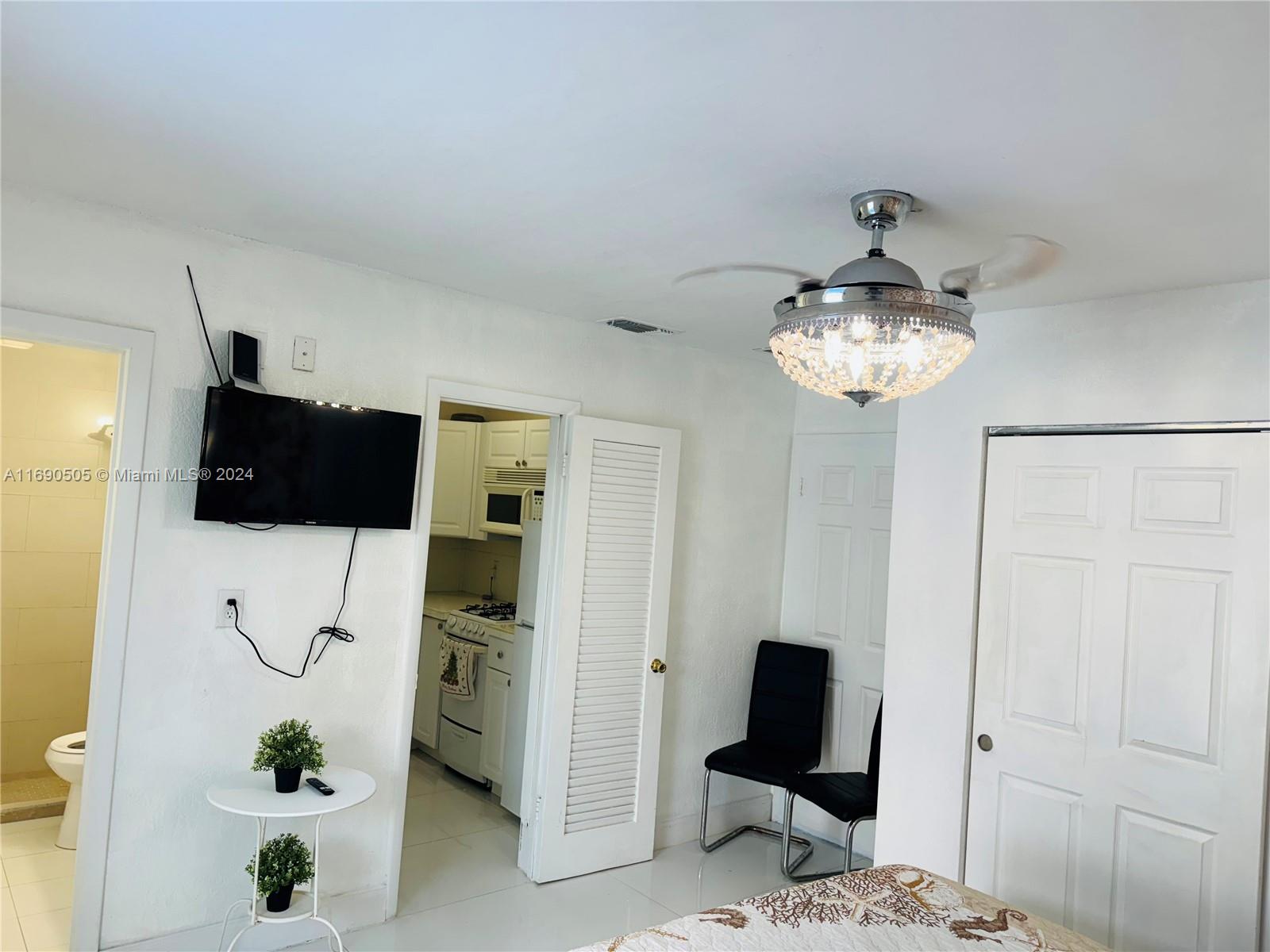 4365 SW 83rd Ave 1