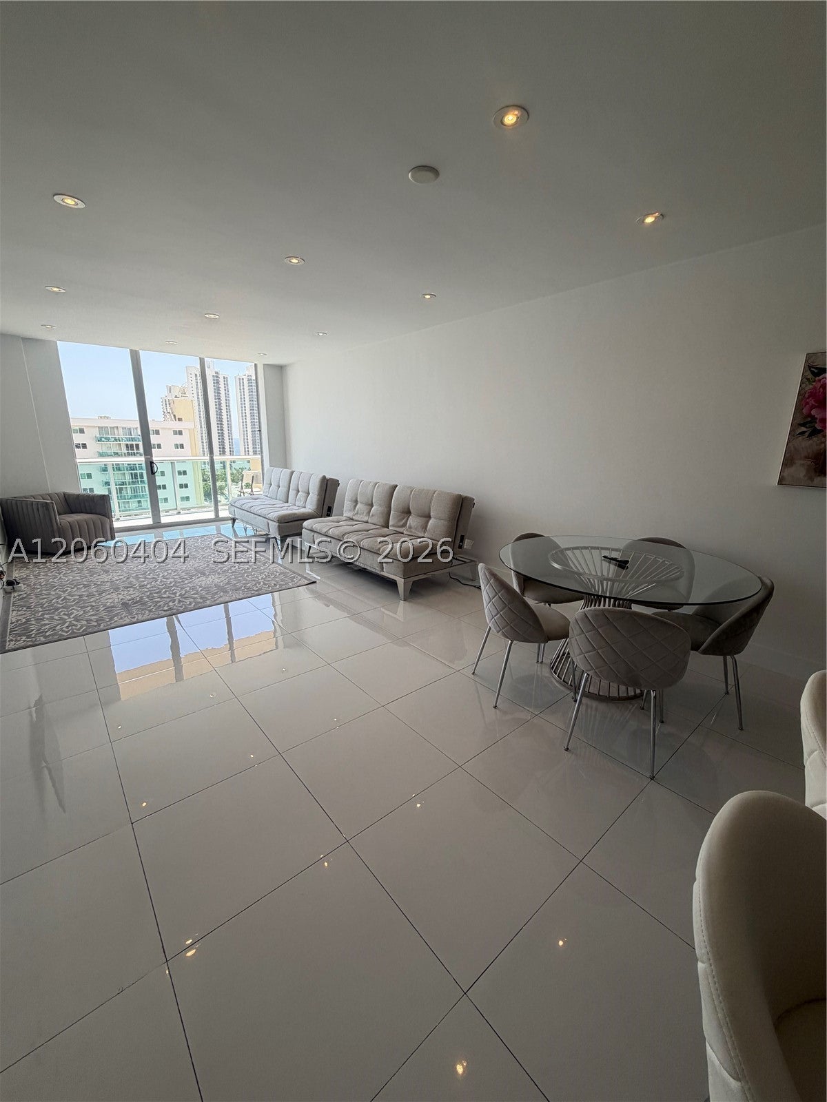19390 Collins Ave PH-6