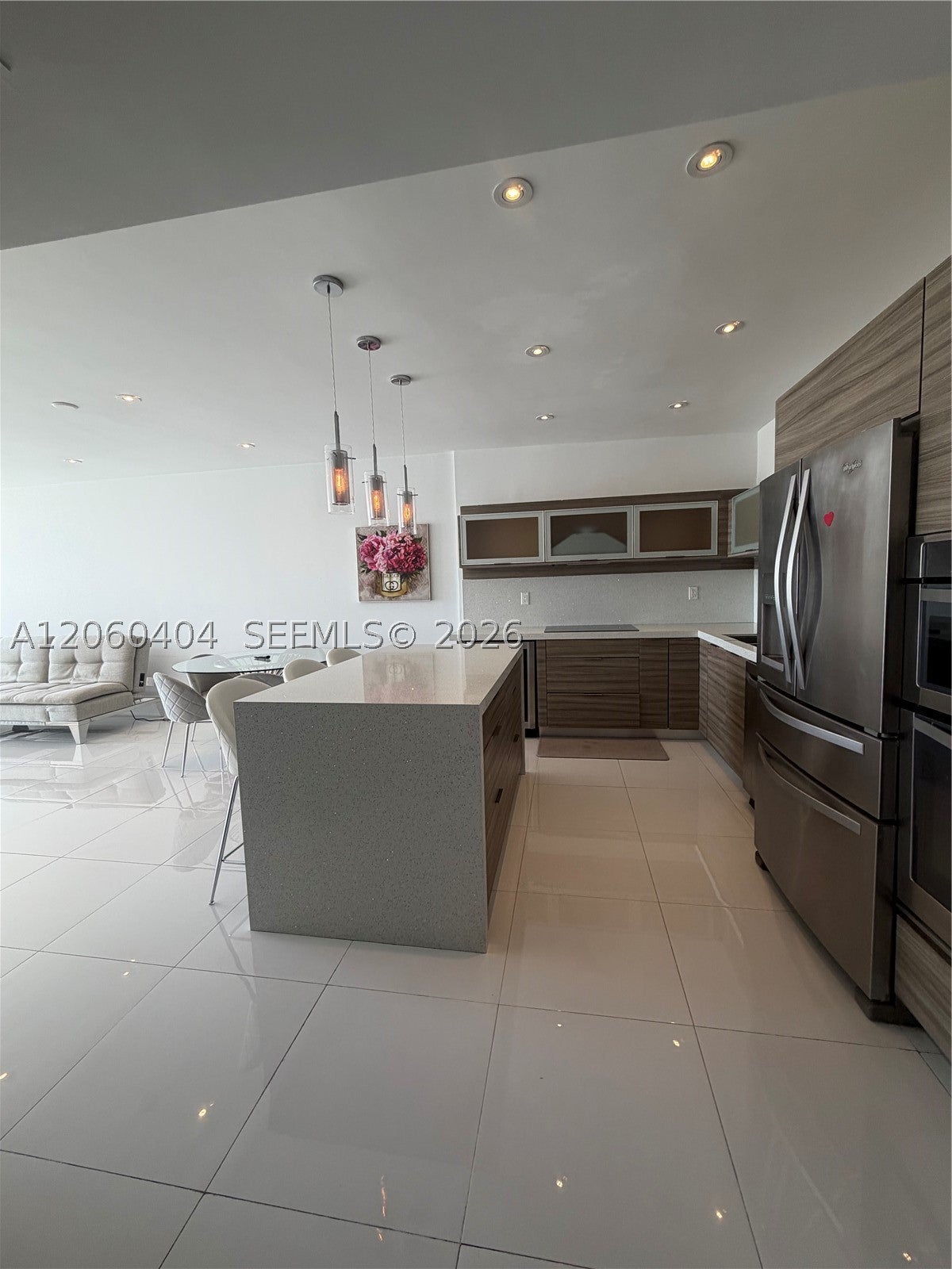 19390 Collins Ave PH-6