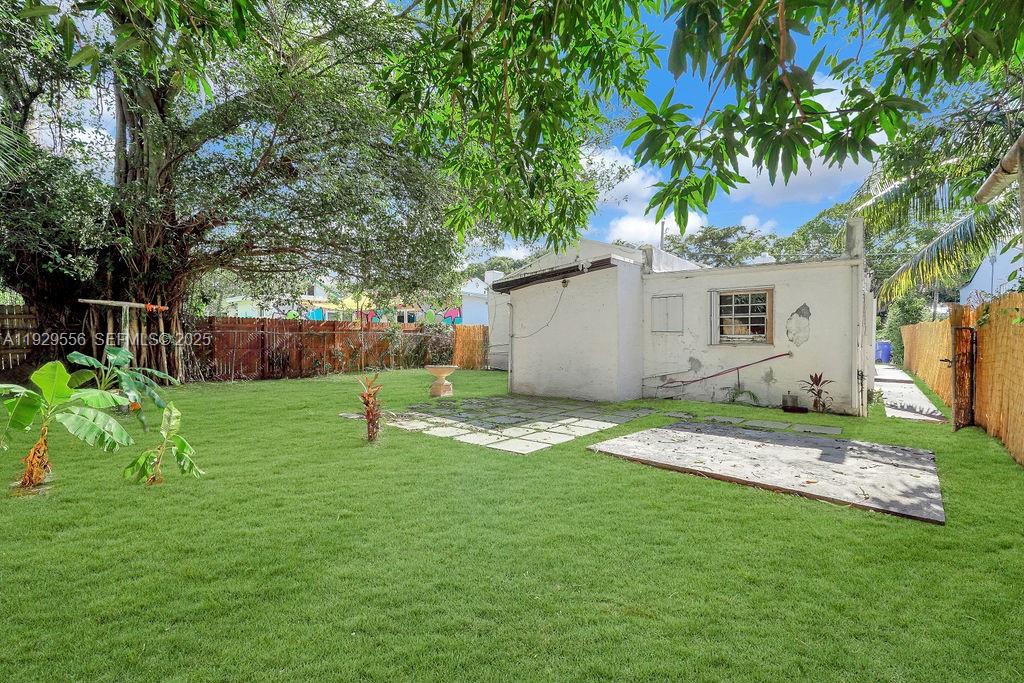 PULLMAN PK - Residential Lease