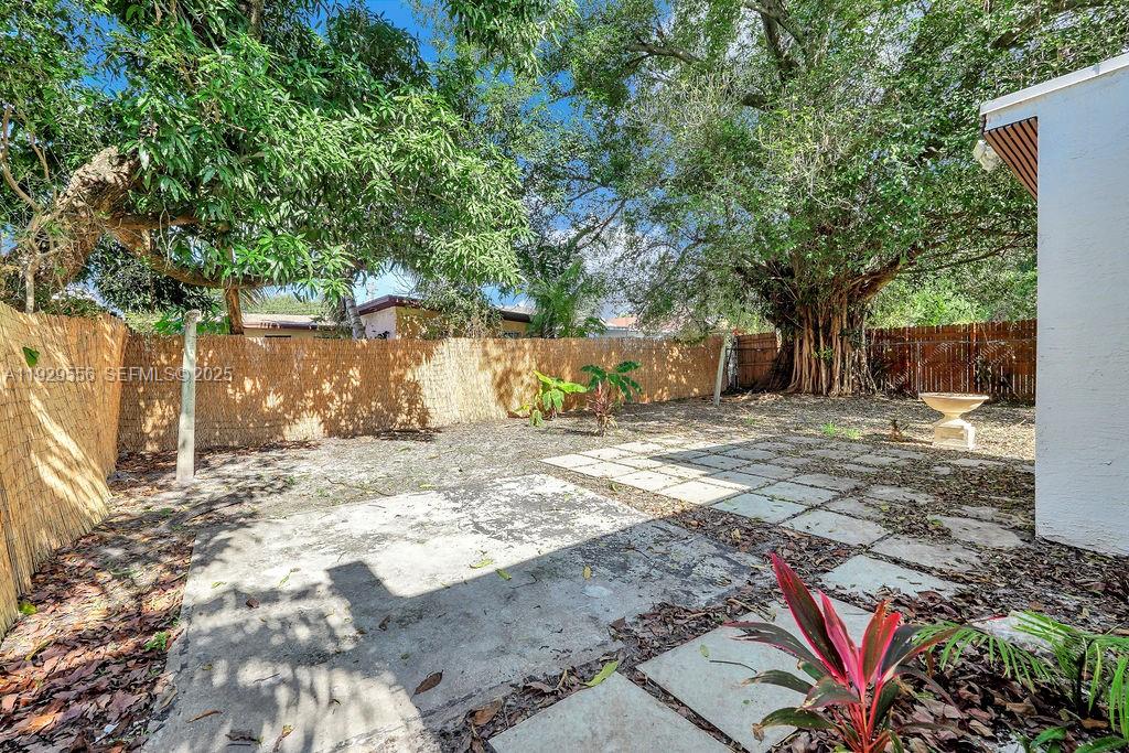 PULLMAN PK - Residential Lease