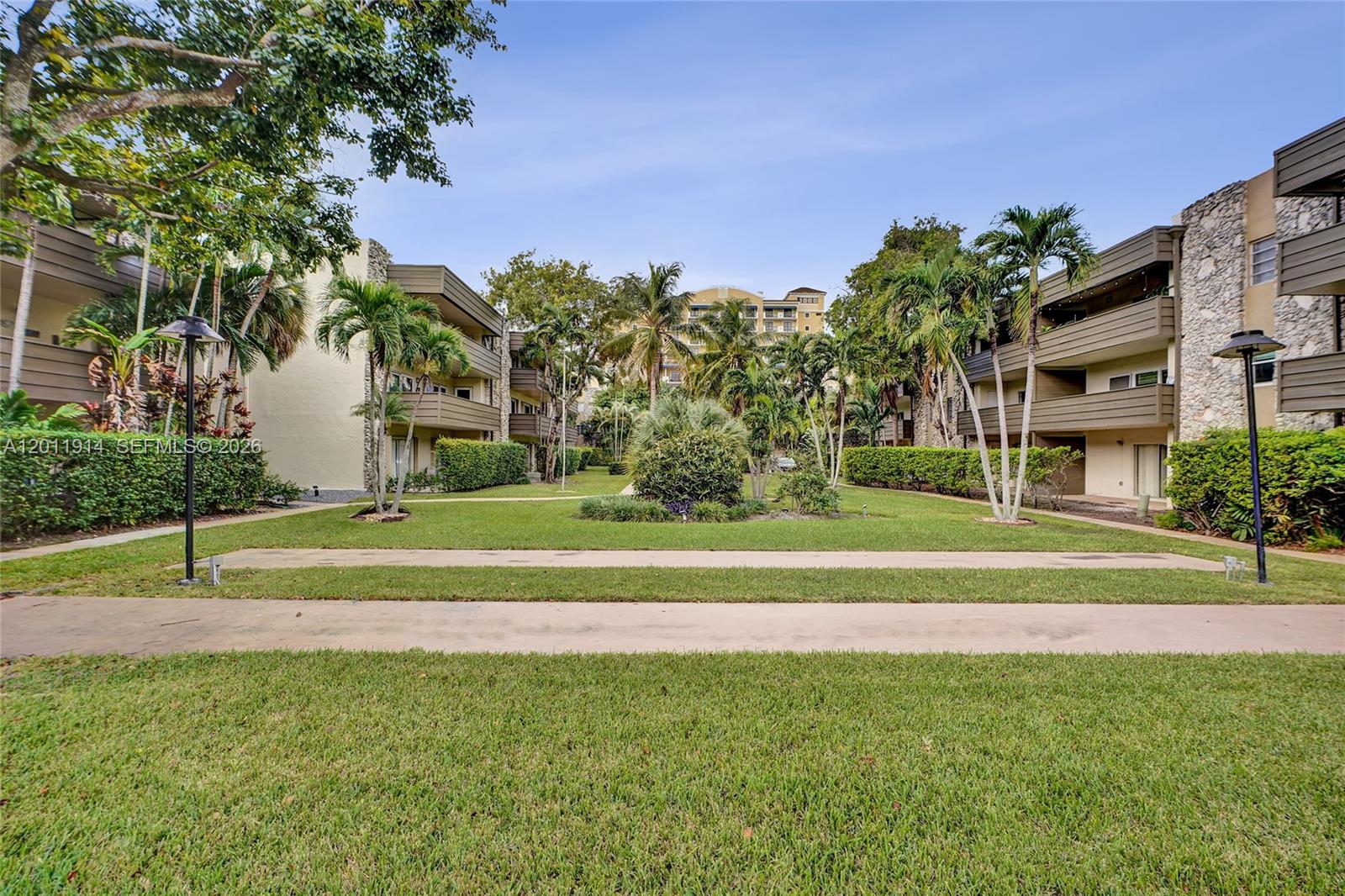 THE LEDGES CONDO - Residential