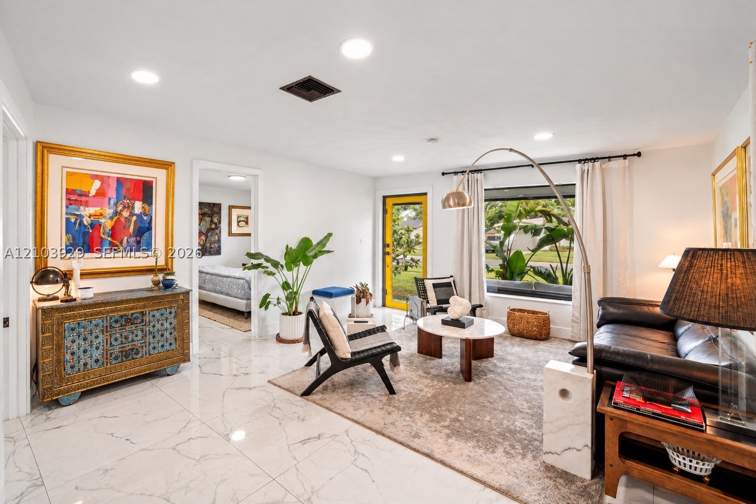 590 NW 38th Pl