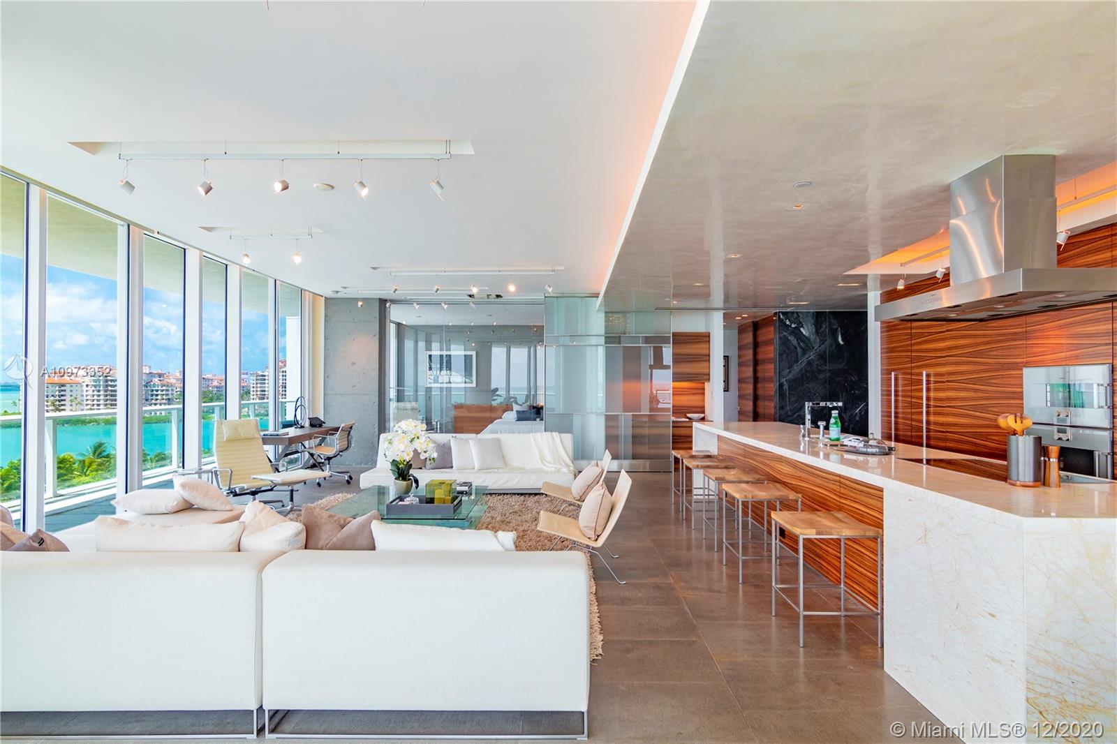 CONTINUUM SOUTH TOWER - Residential