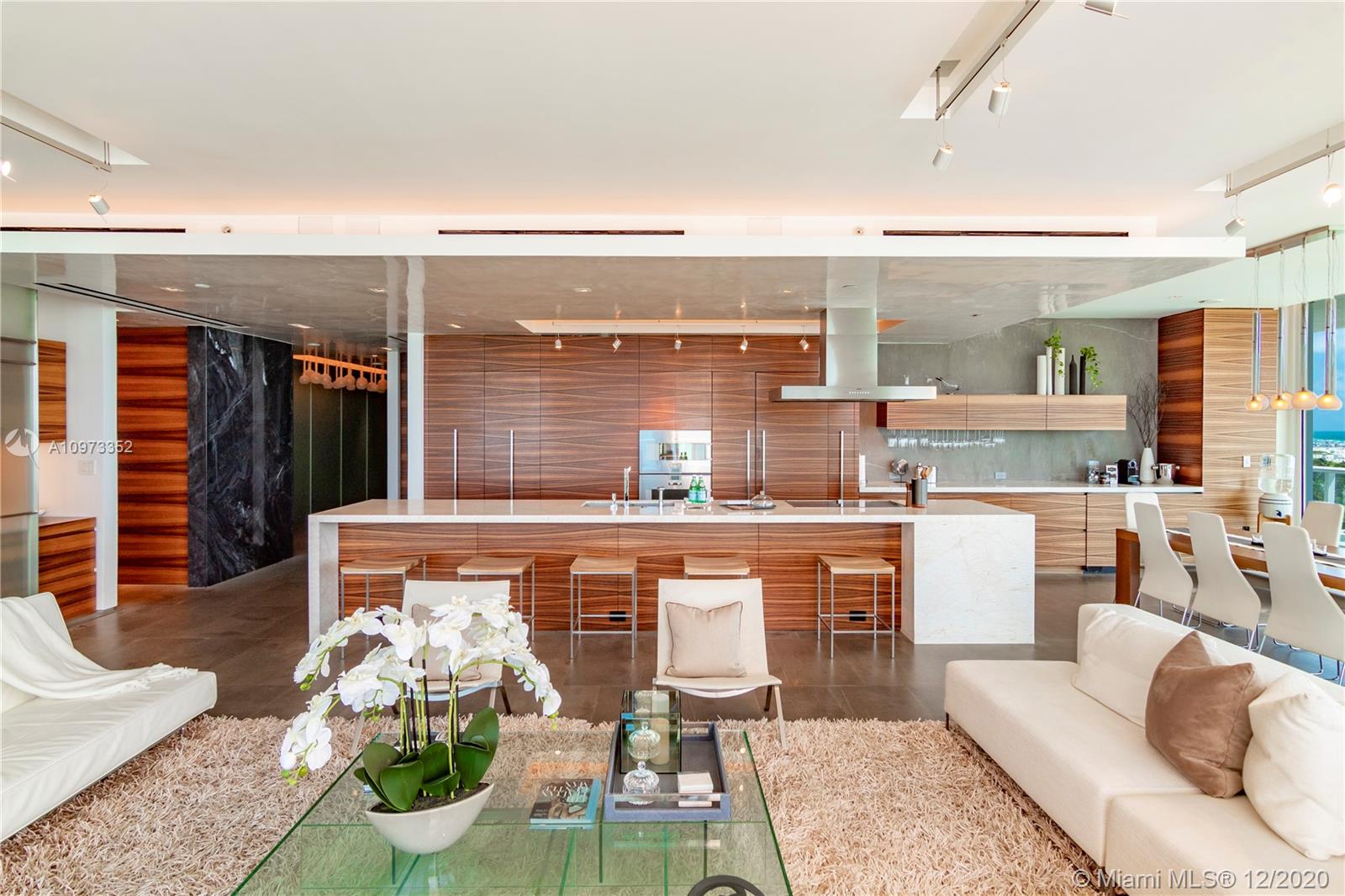 CONTINUUM SOUTH TOWER - Residential