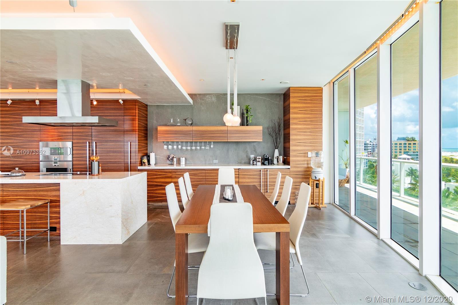 CONTINUUM SOUTH TOWER - Residential