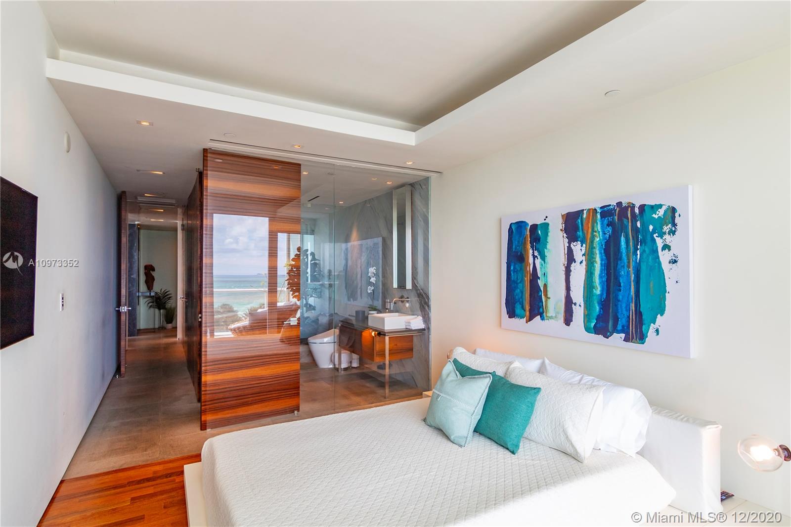 CONTINUUM SOUTH TOWER - Residential