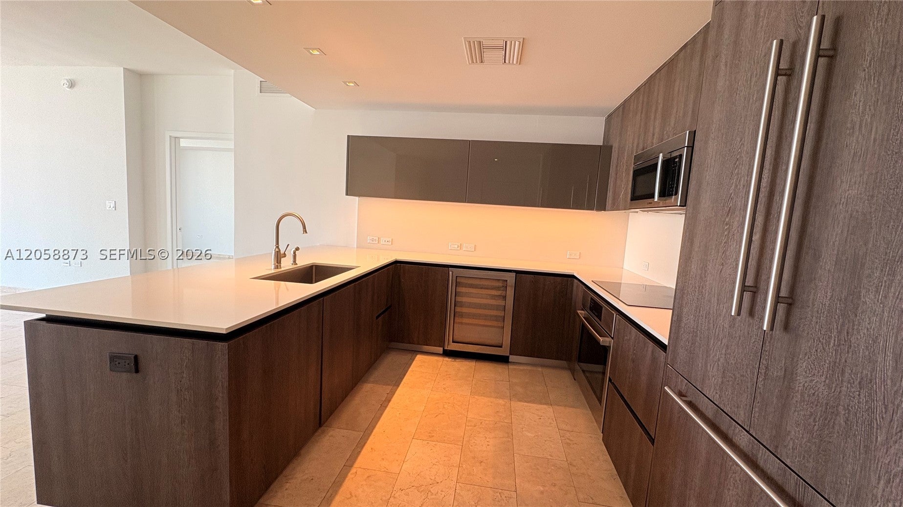 88 SW 7th St 2603