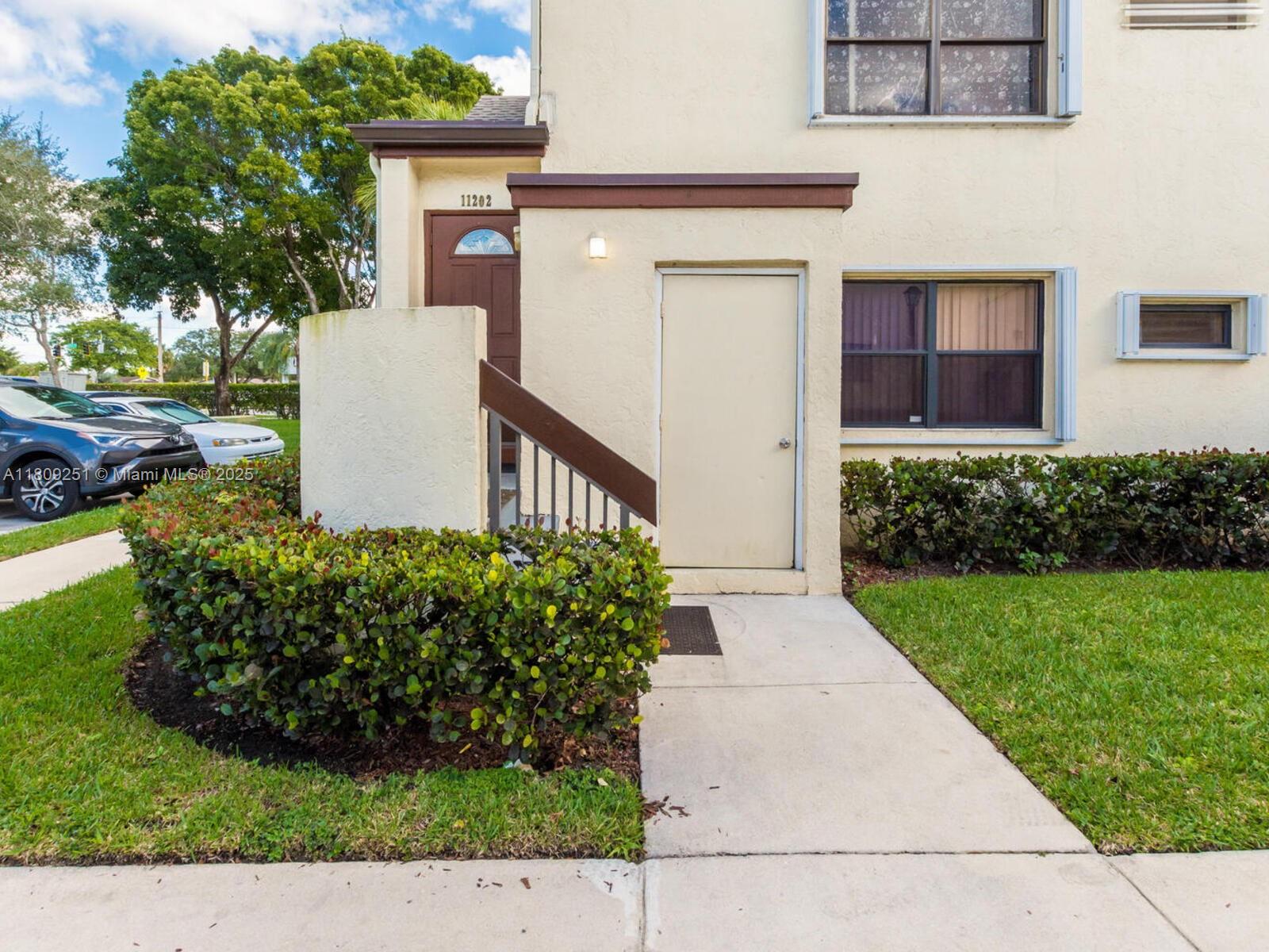 11202 Taft St 11202
