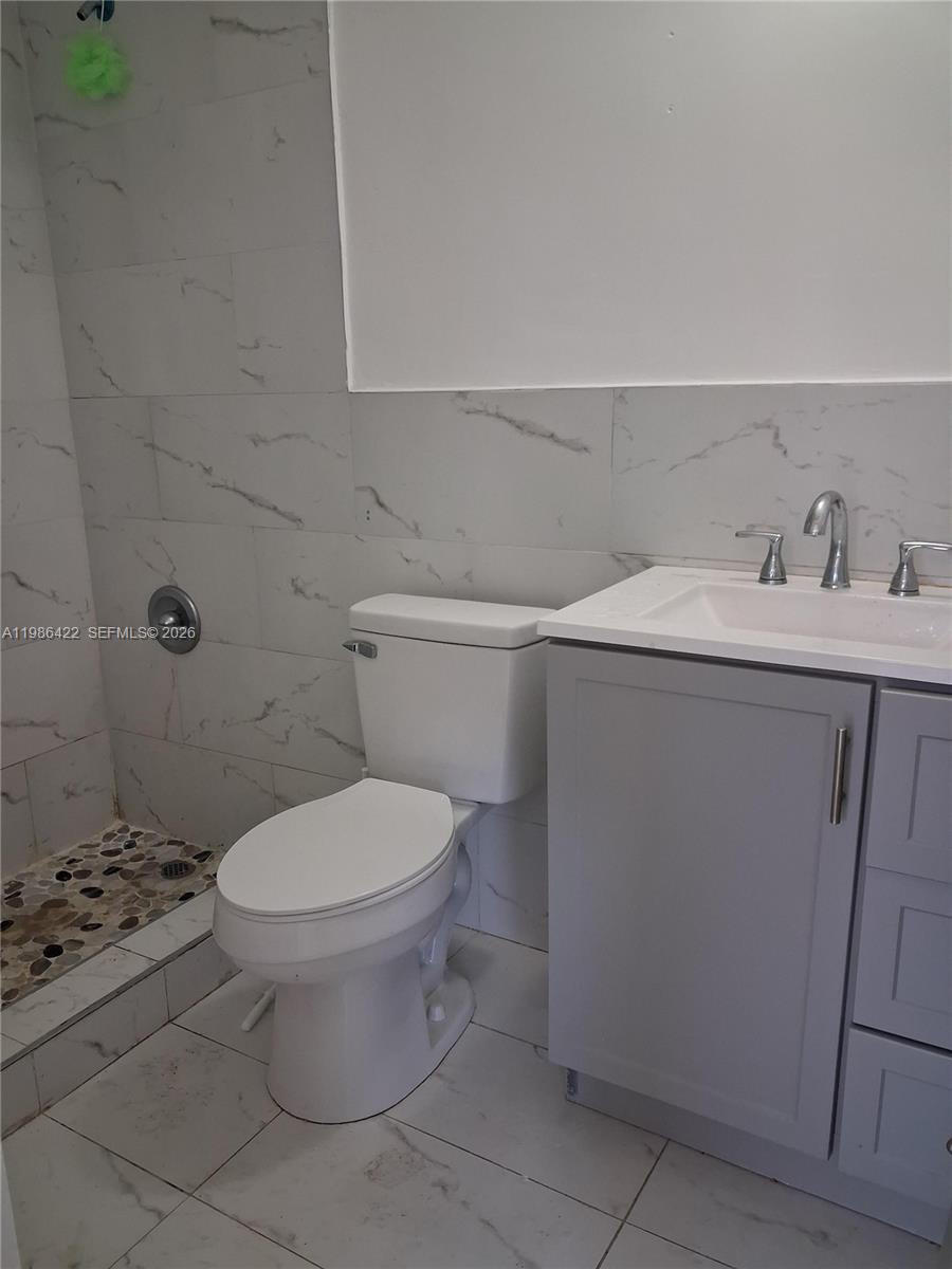 POWELL SUB - Residential Lease