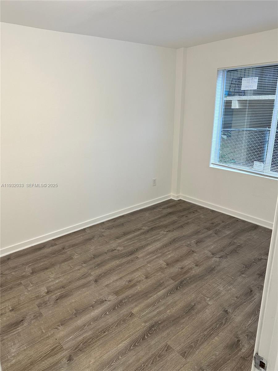 LAWRENCE ESTATE LAND CO - Residential Lease