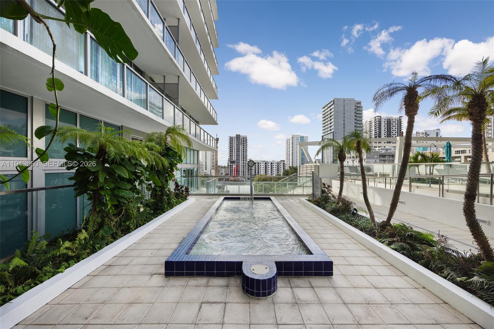THE AXIS ON BRICKELL COND - Residential