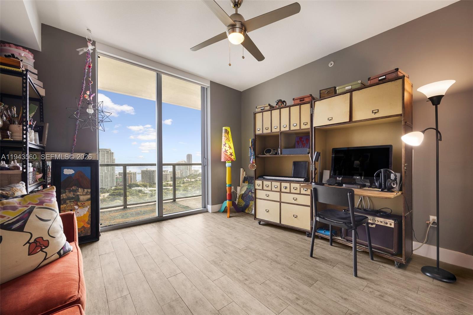 THE AXIS ON BRICKELL COND - Residential