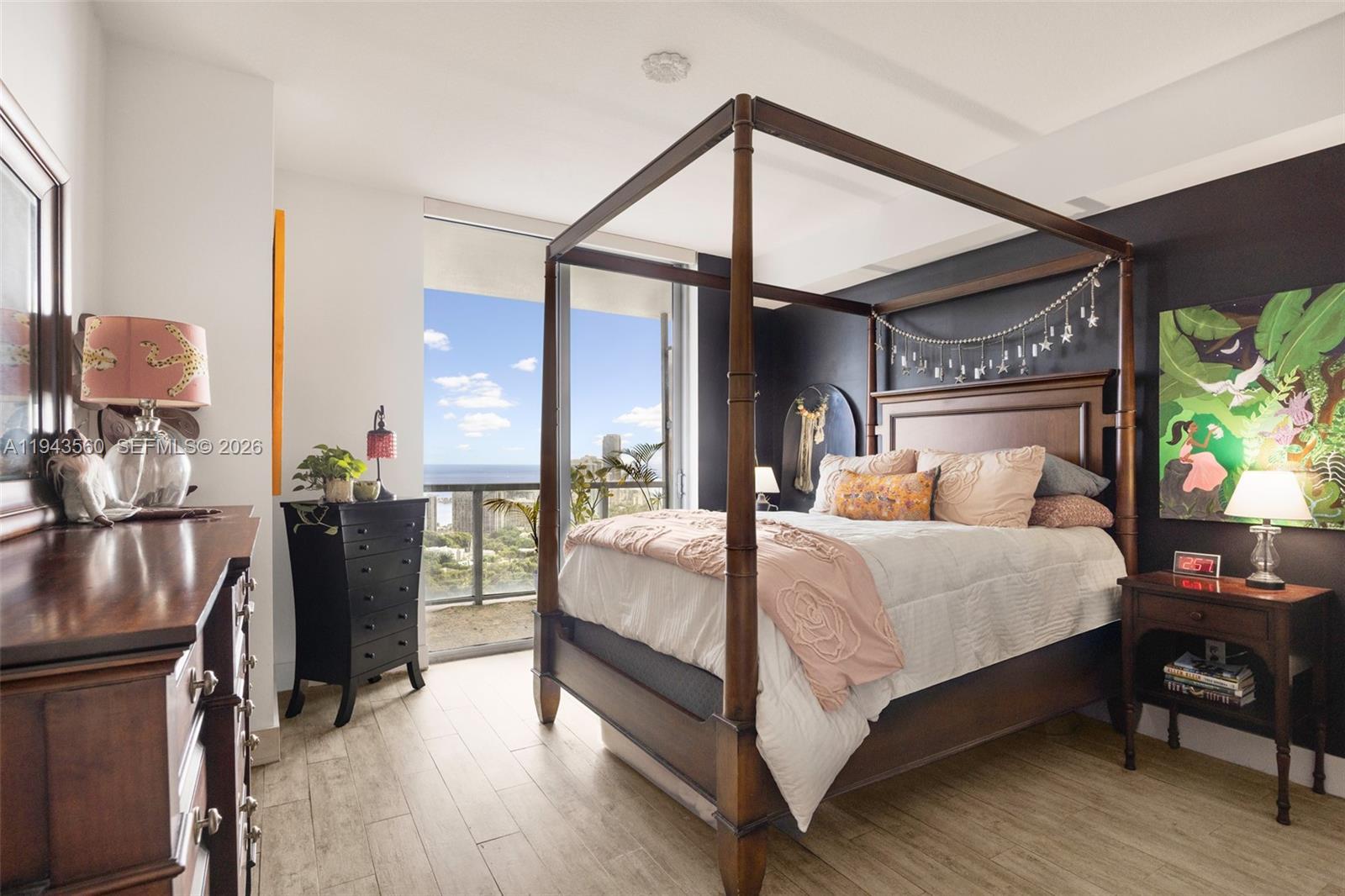 THE AXIS ON BRICKELL COND - Residential