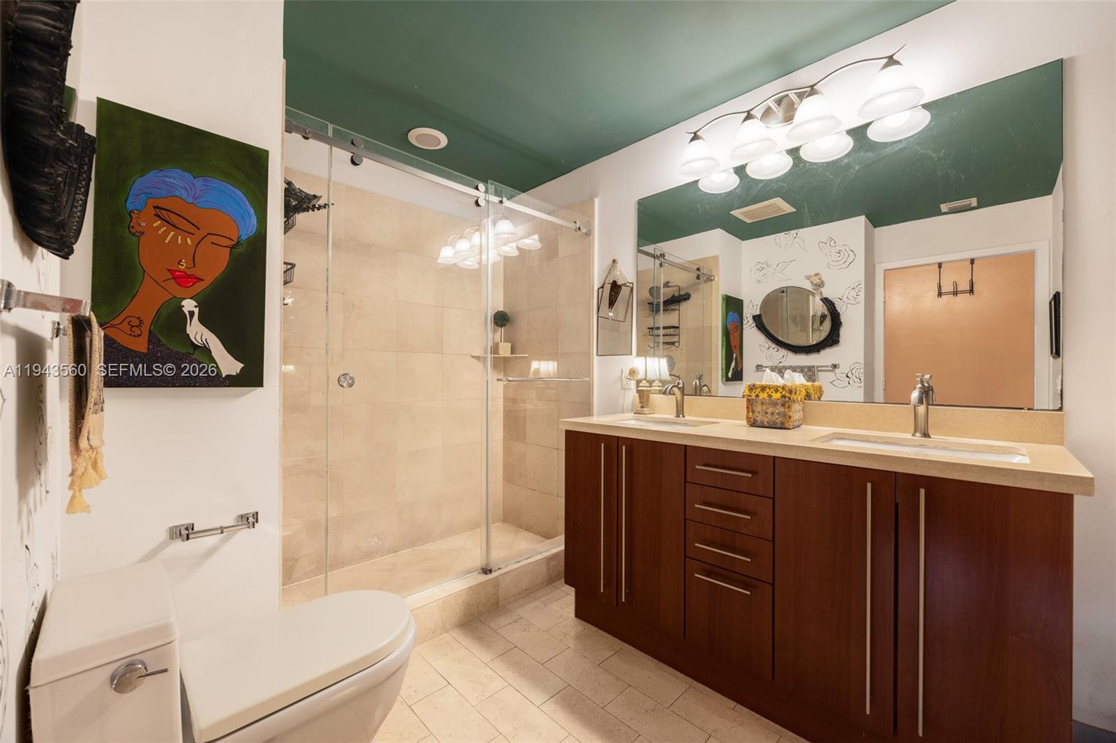 THE AXIS ON BRICKELL COND - Residential