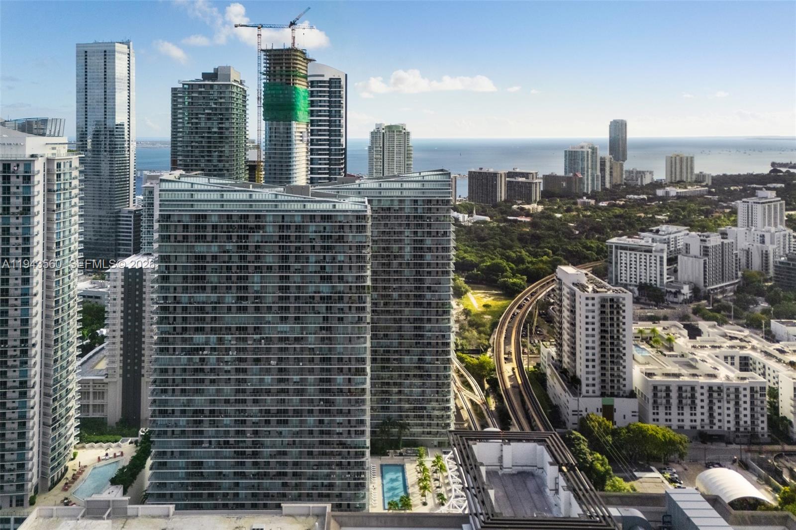 THE AXIS ON BRICKELL COND - Residential