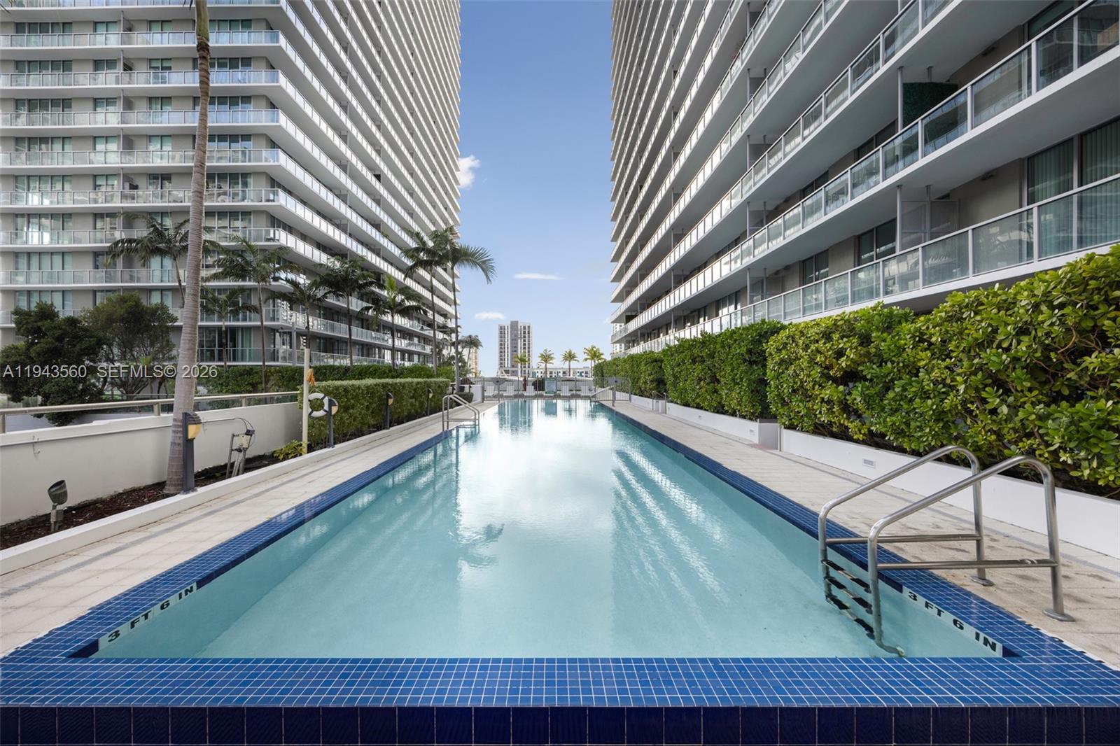 THE AXIS ON BRICKELL COND - Residential