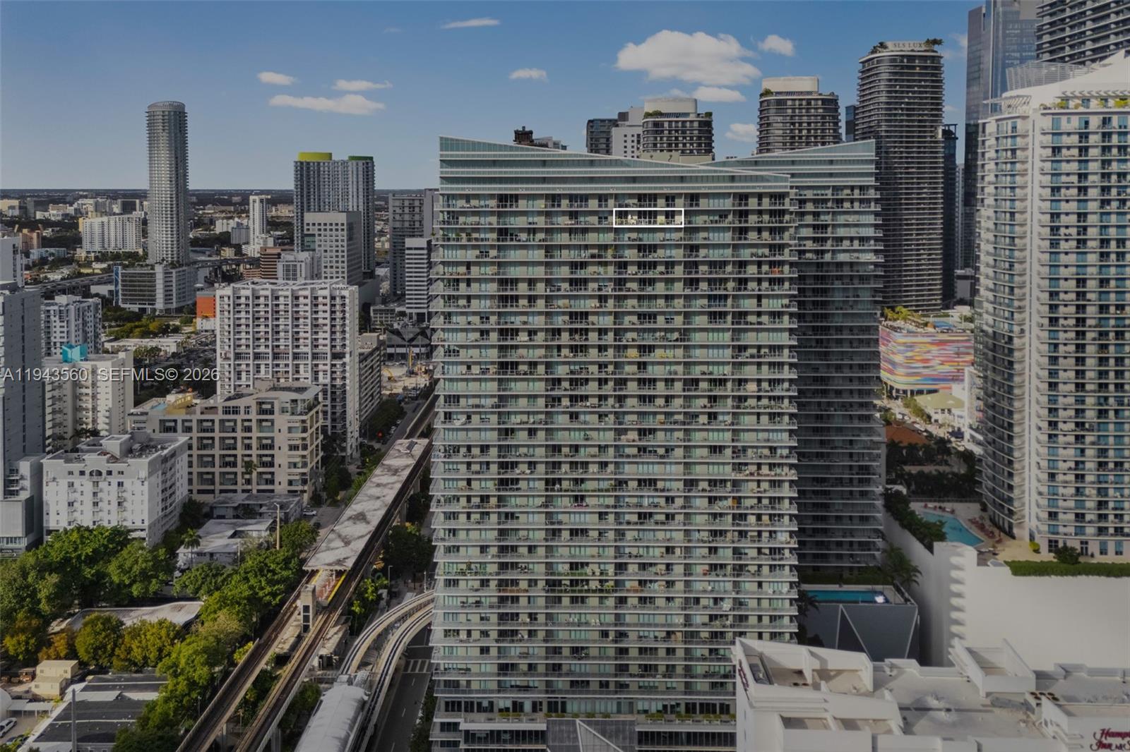 THE AXIS ON BRICKELL COND - Residential