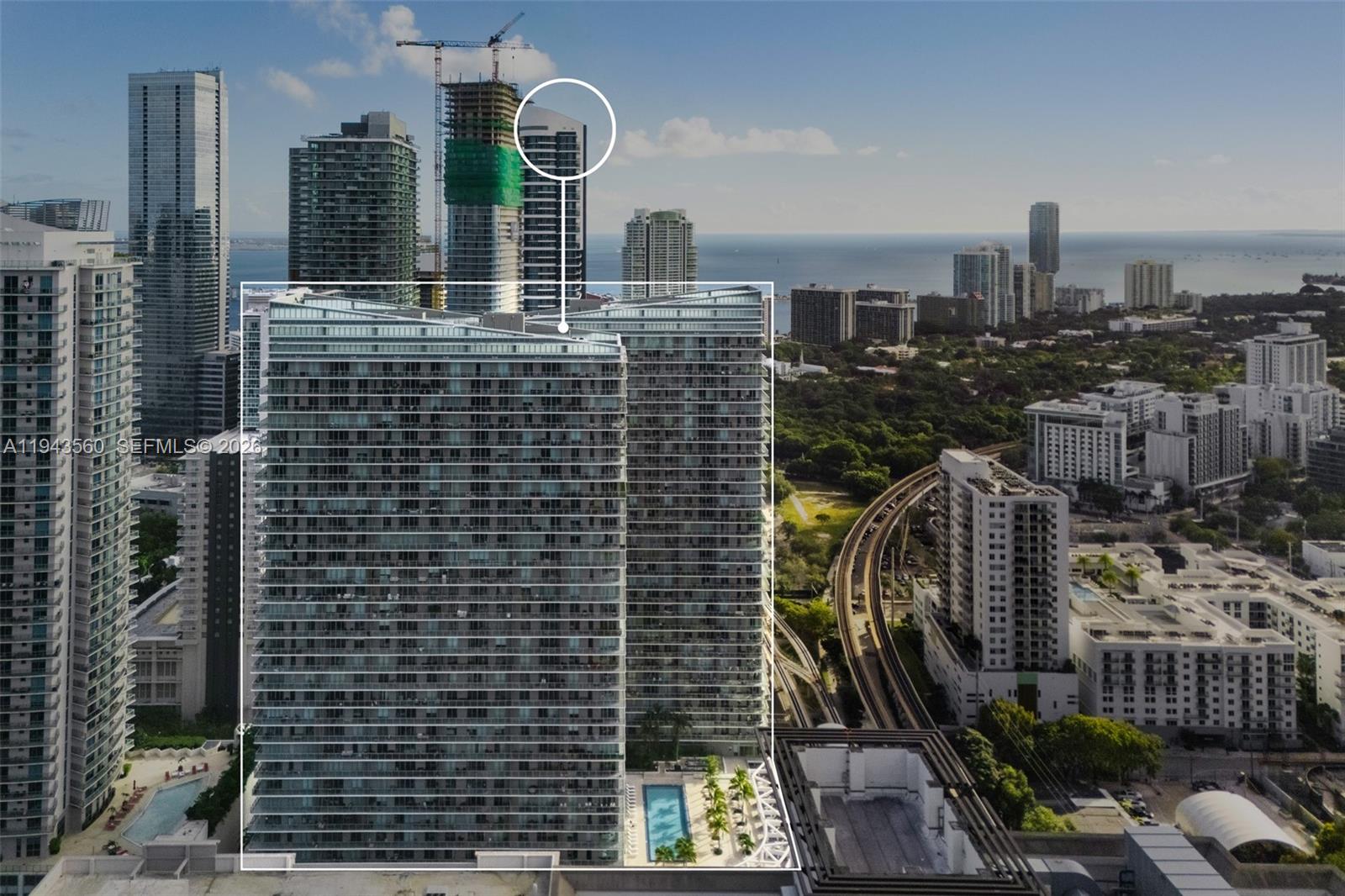 THE AXIS ON BRICKELL COND - Residential