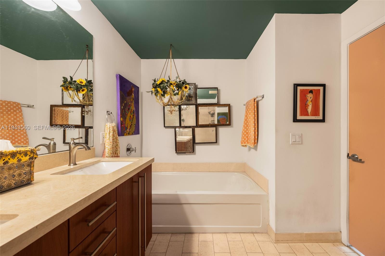 THE AXIS ON BRICKELL COND - Residential