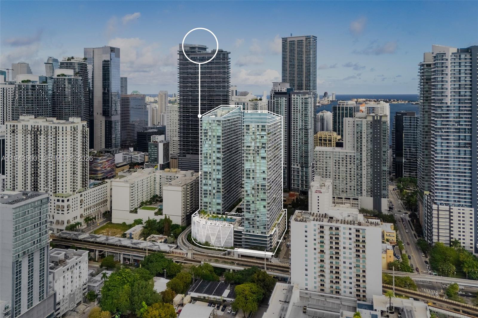THE AXIS ON BRICKELL COND - Residential