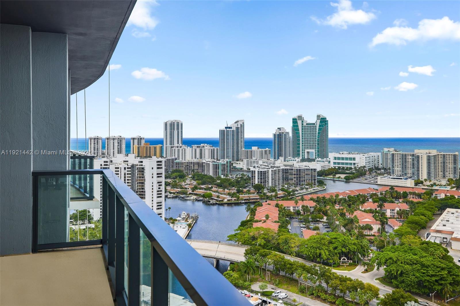 DIPLOMAT GOLF ESTATES - Residential