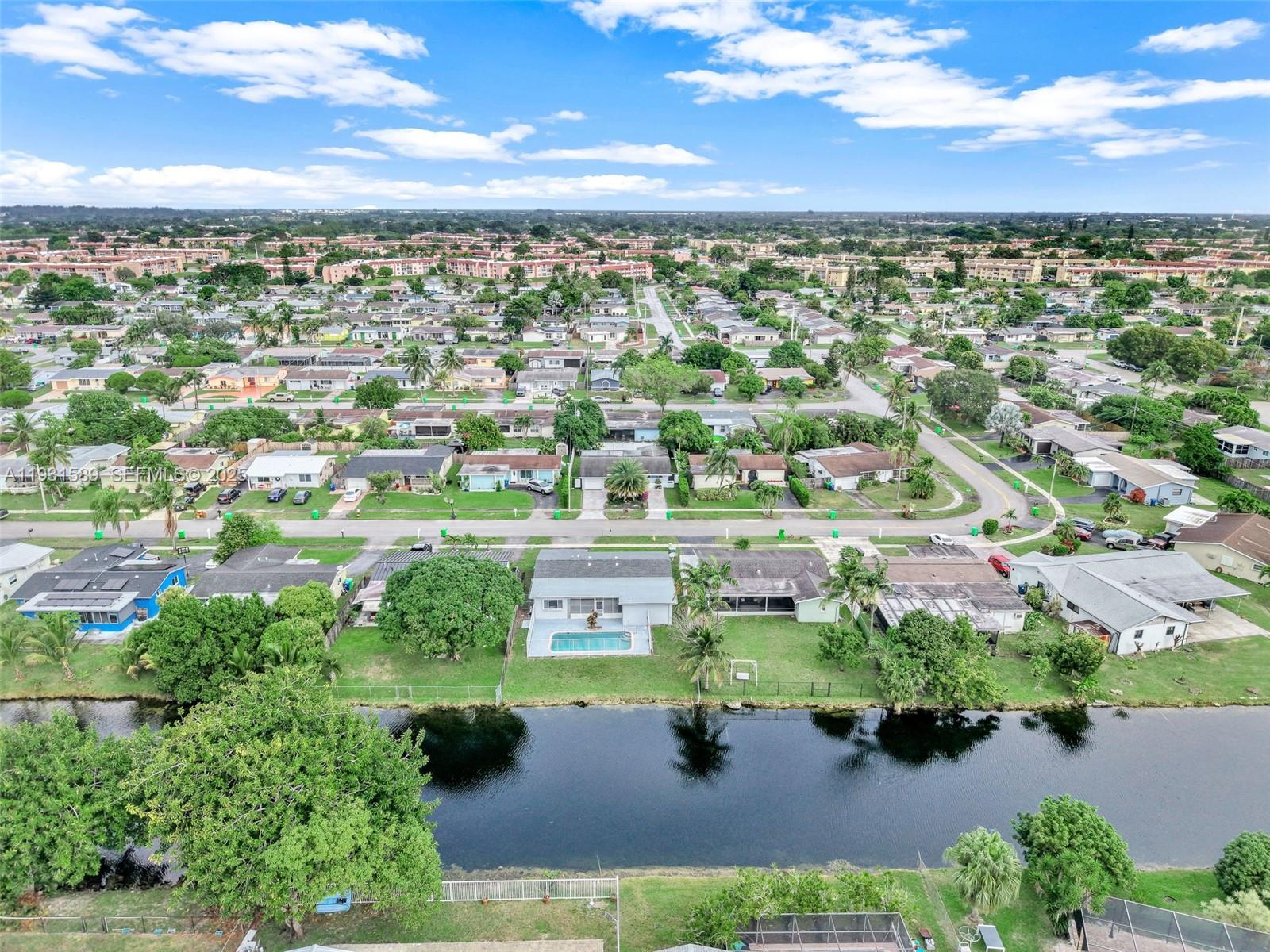 SUNRISE GOLF VILLAGE SEC - Residential