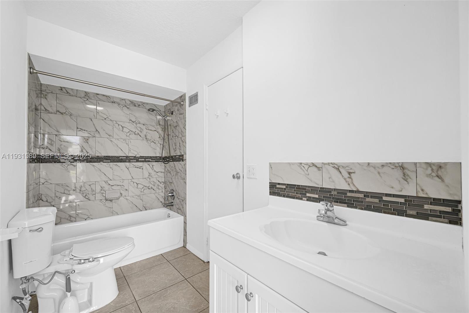 SUNRISE GOLF VILLAGE SEC - Residential