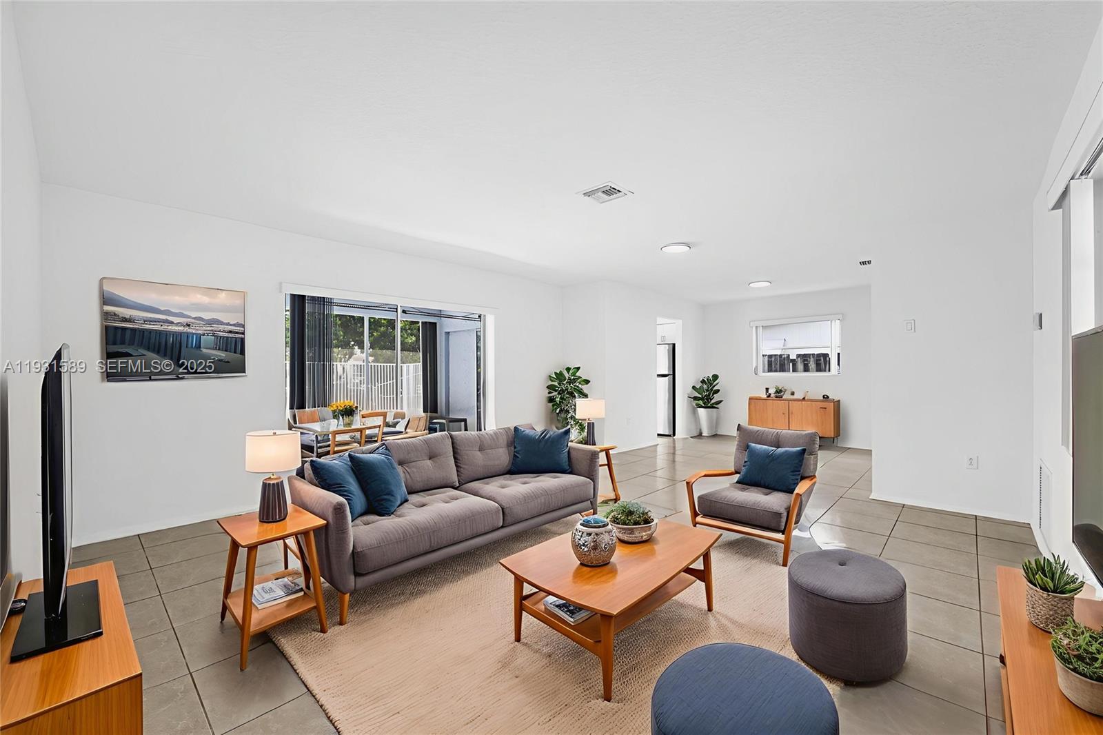 SUNRISE GOLF VILLAGE SEC - Residential