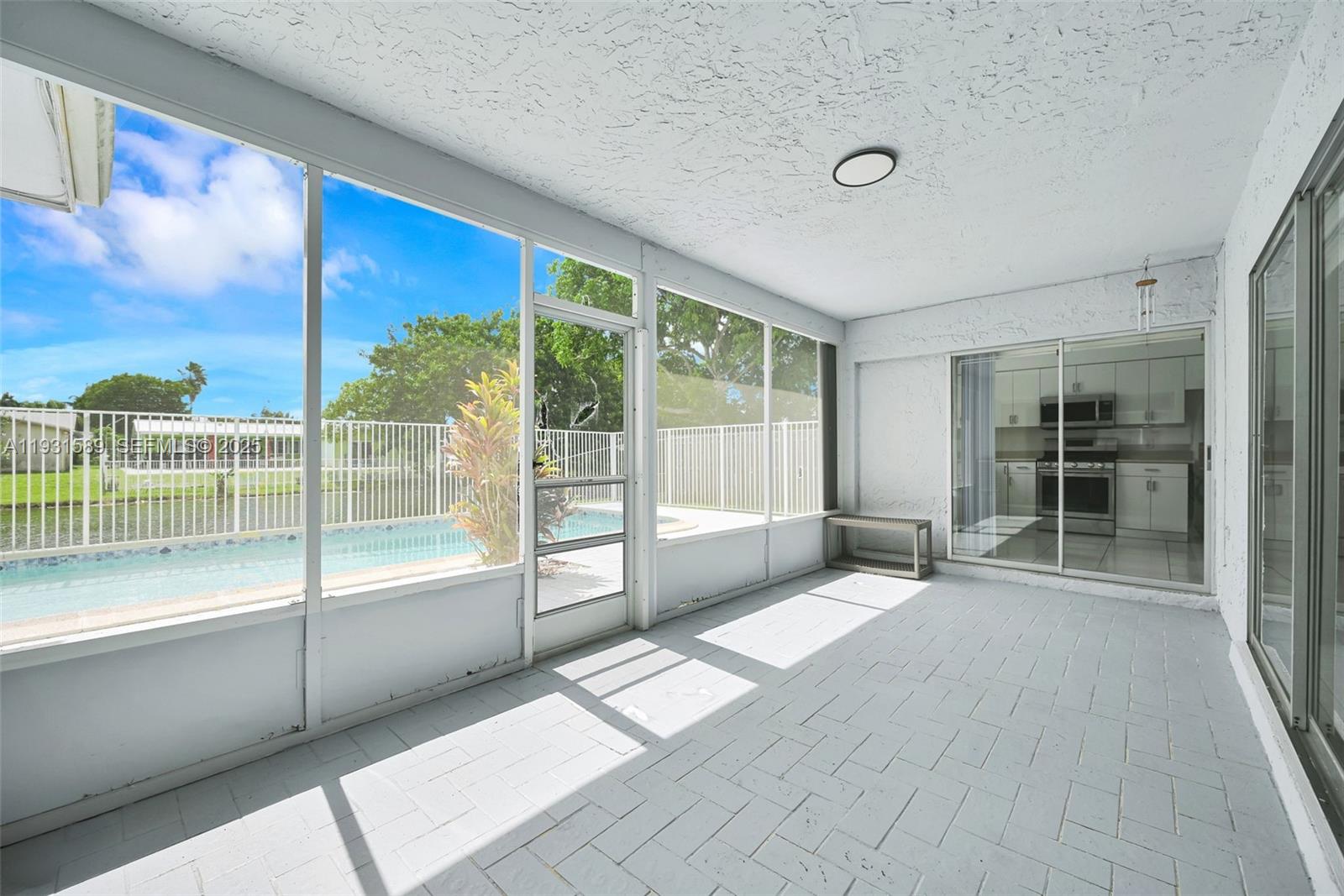 SUNRISE GOLF VILLAGE SEC - Residential