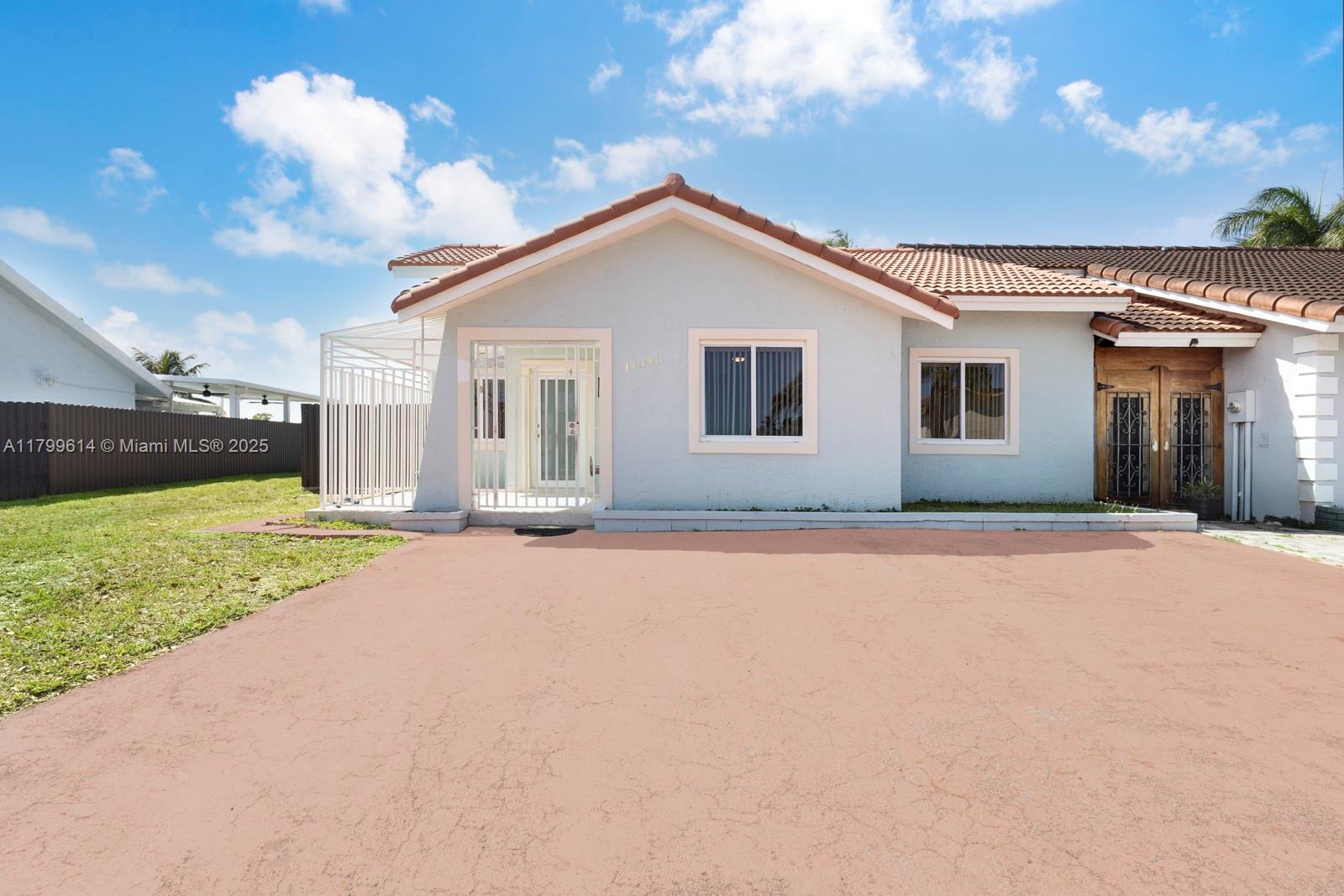 Address Not Disclosed, Miami, Broward County, Florida - 3 Bedrooms  
2 Bathrooms - 