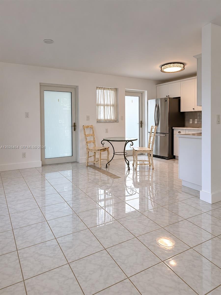 LINCOLN PLAZA CONDO - Residential