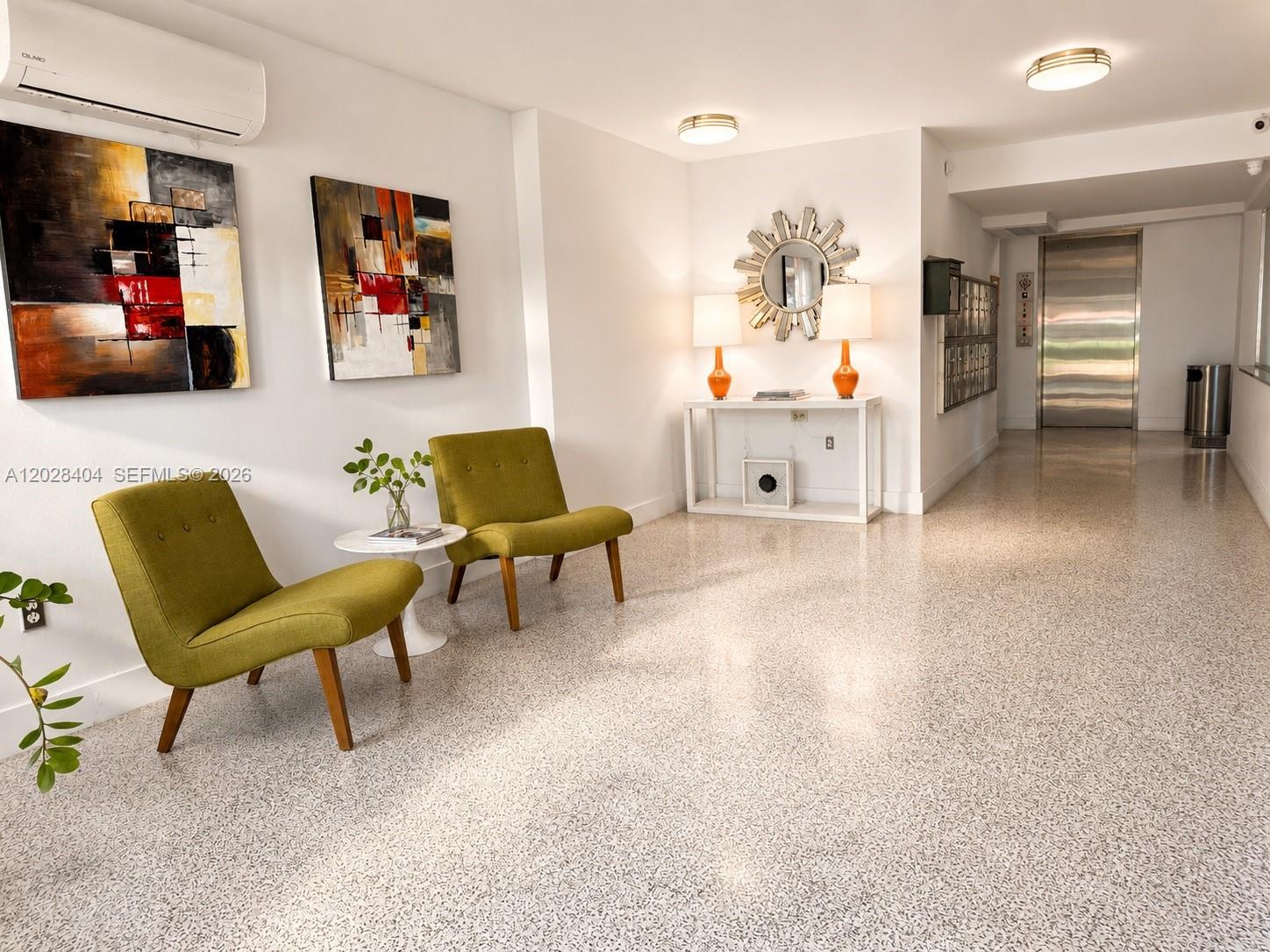 LINCOLN PLAZA CONDO - Residential
