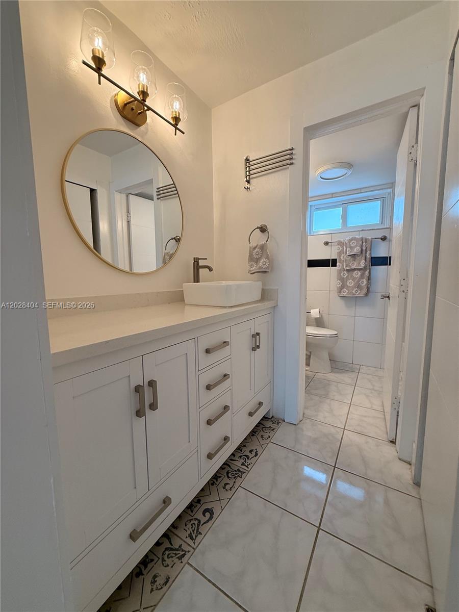 LINCOLN PLAZA CONDO - Residential