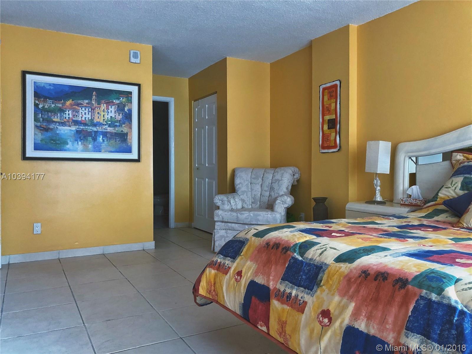 ¤PLAZA TOWERS SOUTH COND - Residential Lease