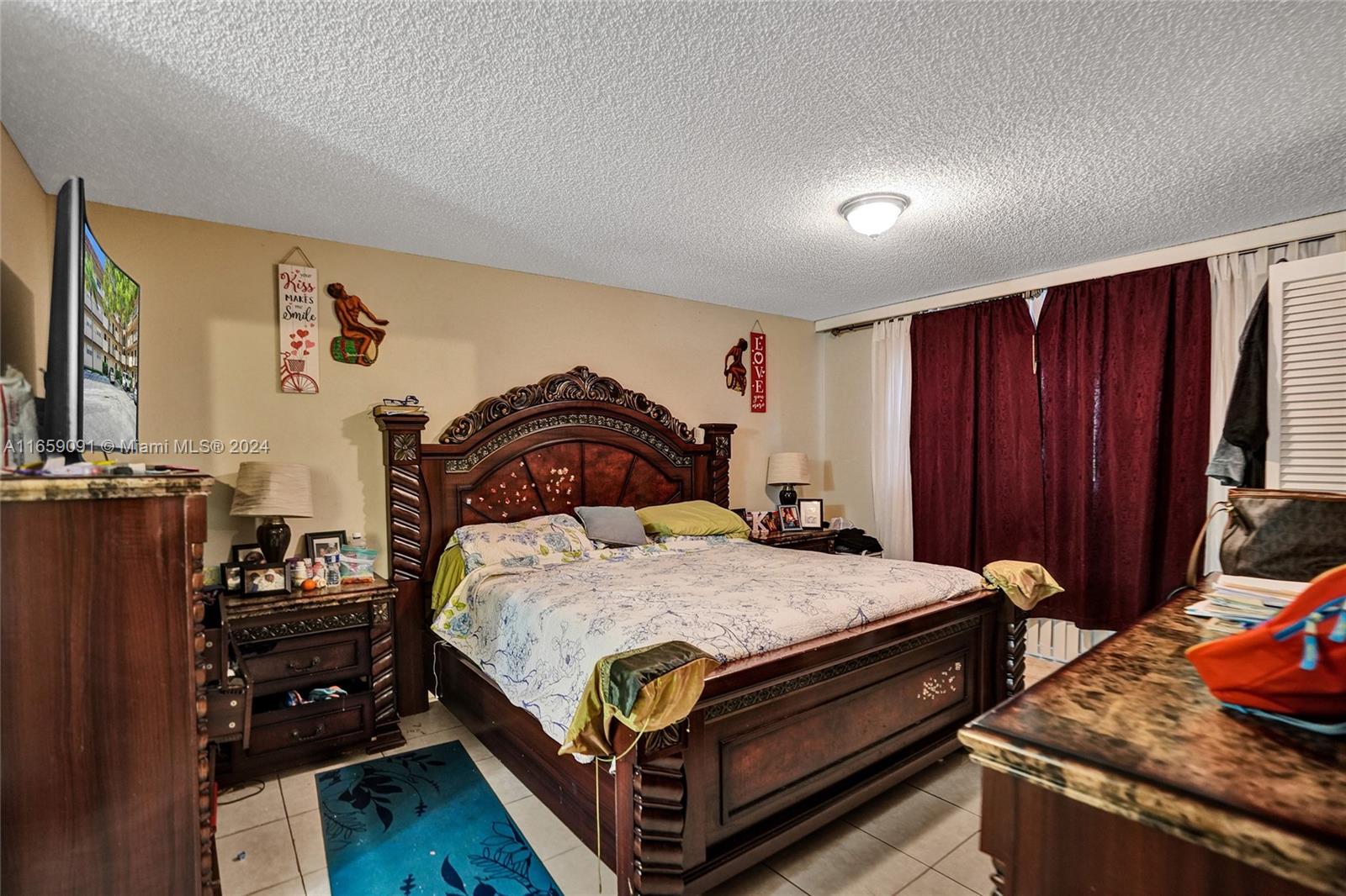 FALLS OF INVERRARY - Residential