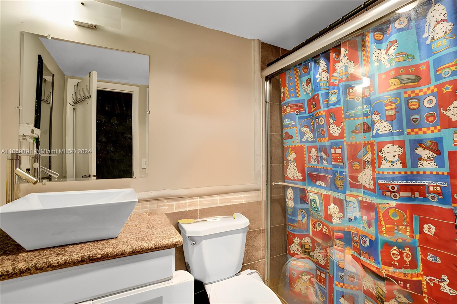 FALLS OF INVERRARY - Residential