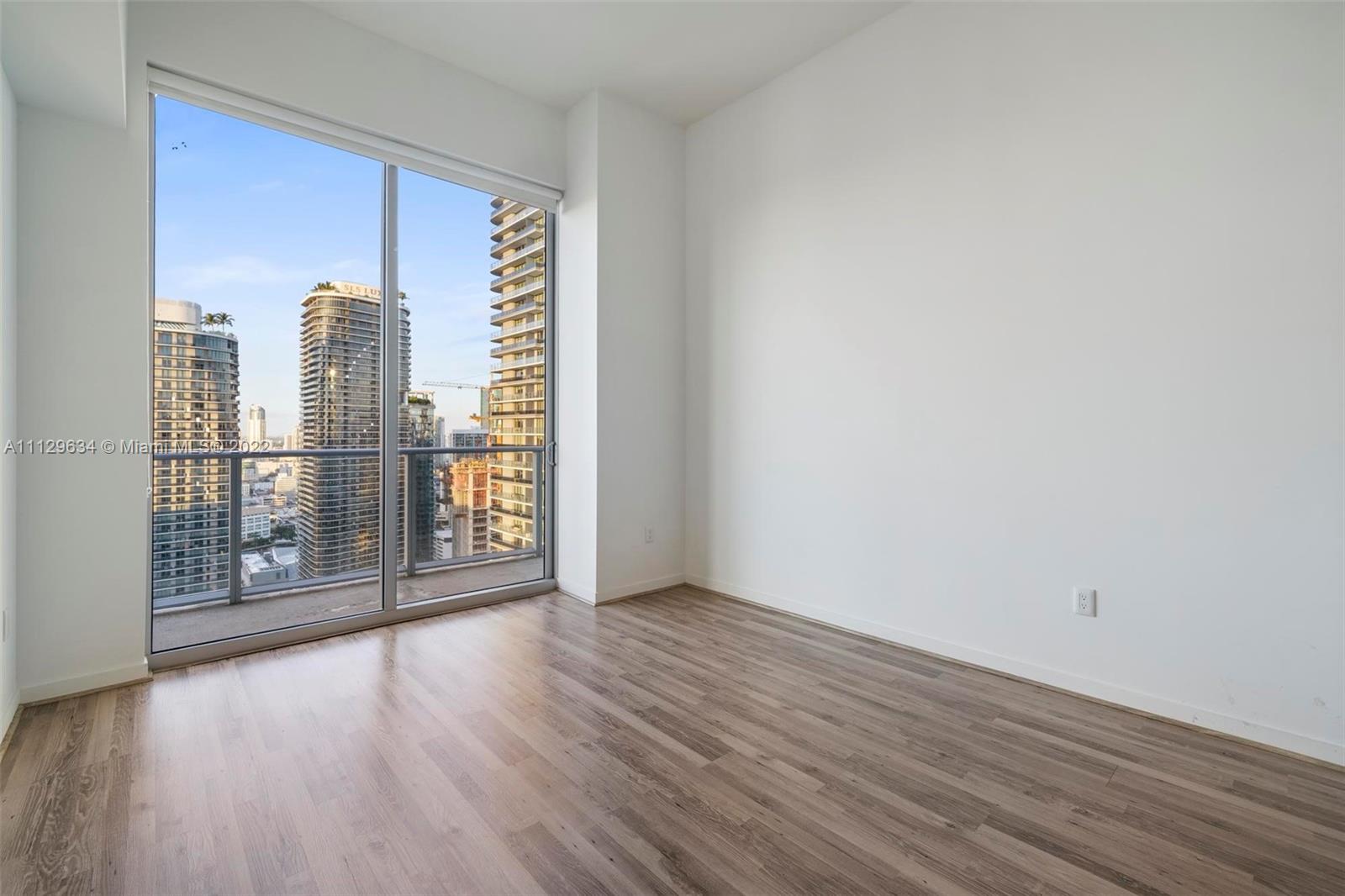 1100 MILLECENTO RESIDENCE - Residential