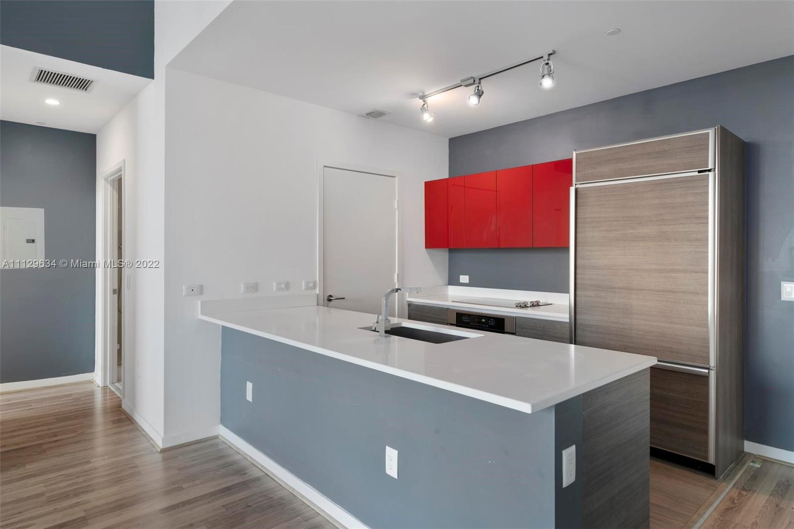1100 MILLECENTO RESIDENCE - Residential