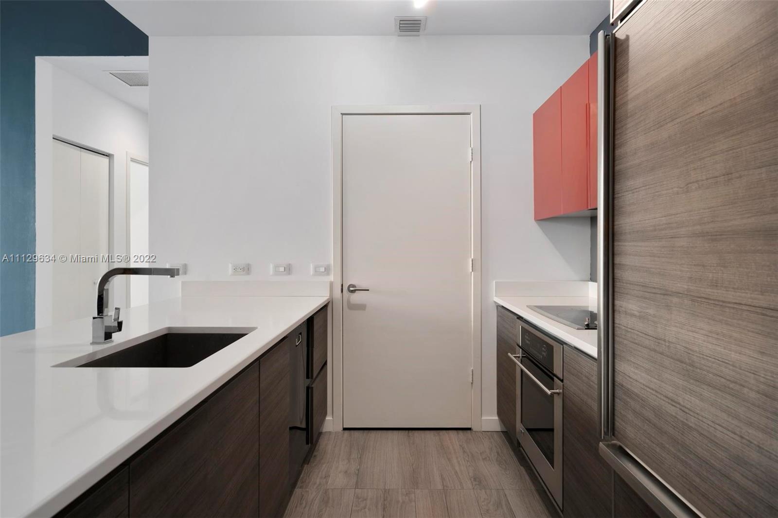 1100 MILLECENTO RESIDENCE - Residential