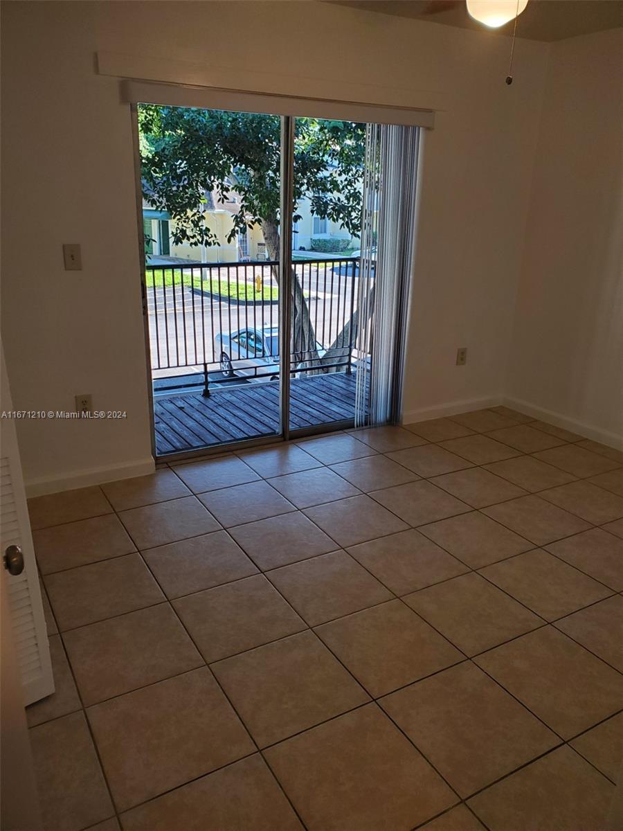 TOWNHOUSES AT SUNRISE B C - Residential Lease