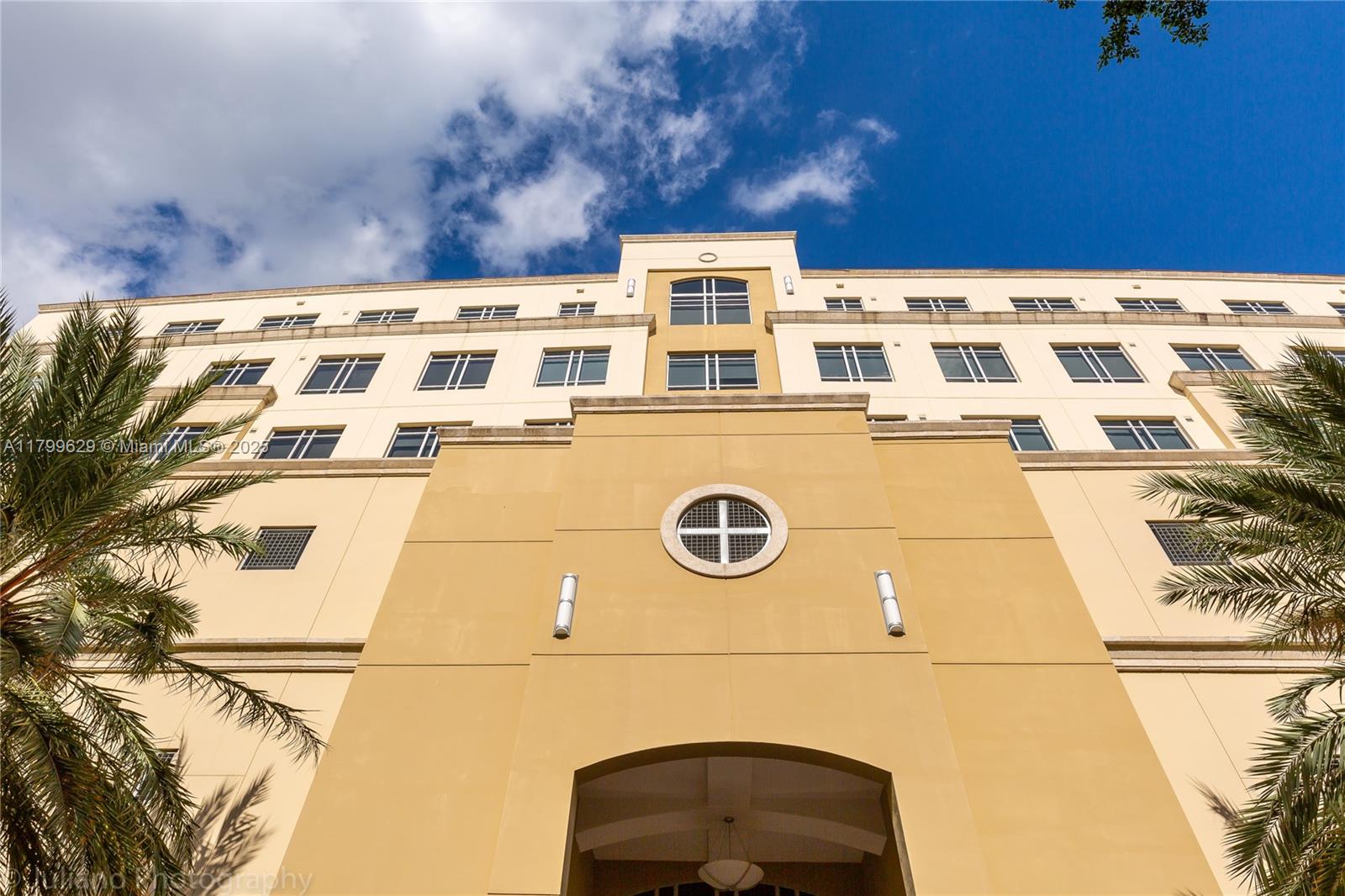 1,195 sqft of Retail / Office space with direct access to the street and building lobby. Perfect for a showroom, private gym, interior designer, jewelry store, etc. Open space with an office on the back. 4 parking spaces included. Merrick View is a boutique office building located across from Village of Merrick Park. HOA fee $1,215 per month