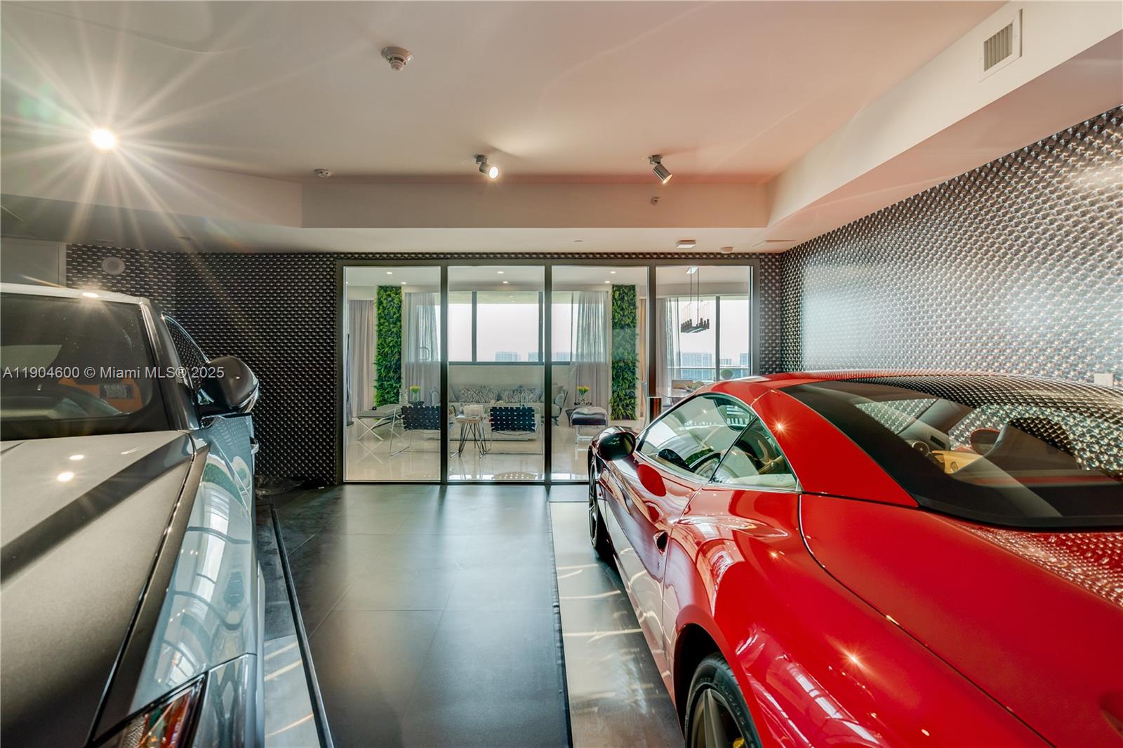 Porsche Design Tower - Residential Lease