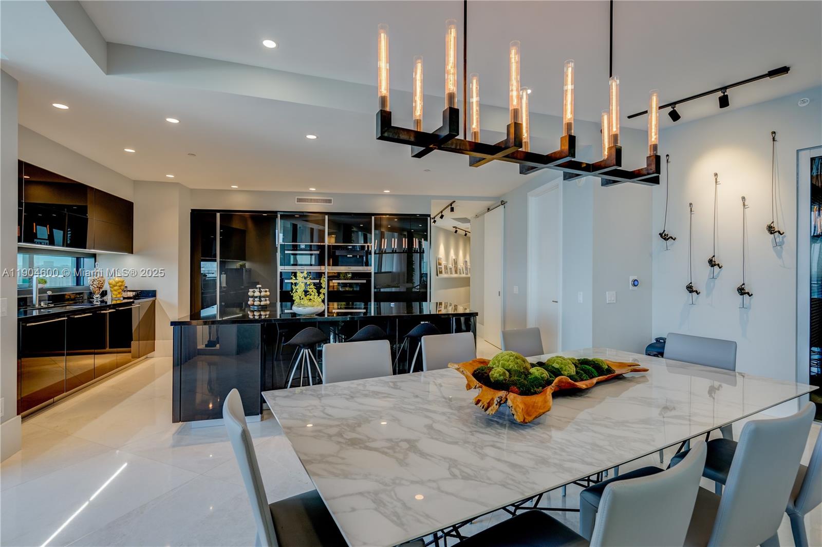 Porsche Design Tower - Residential Lease