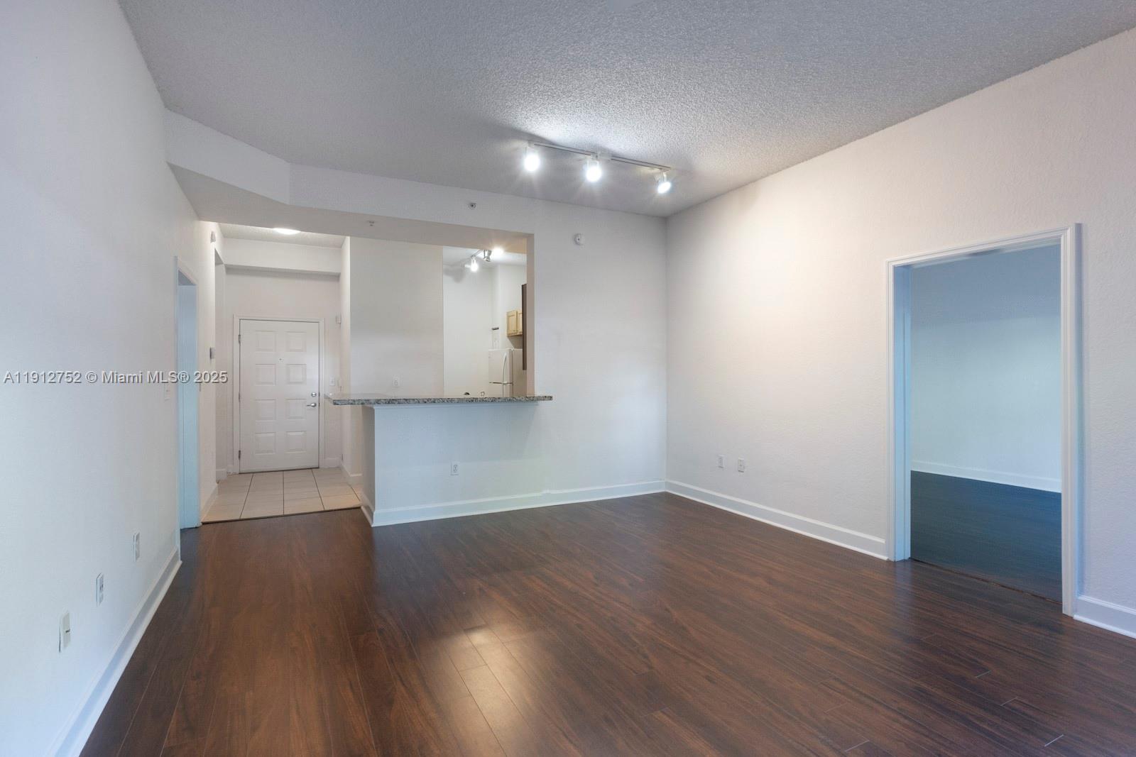 VALENCIA CONDO - Residential Lease