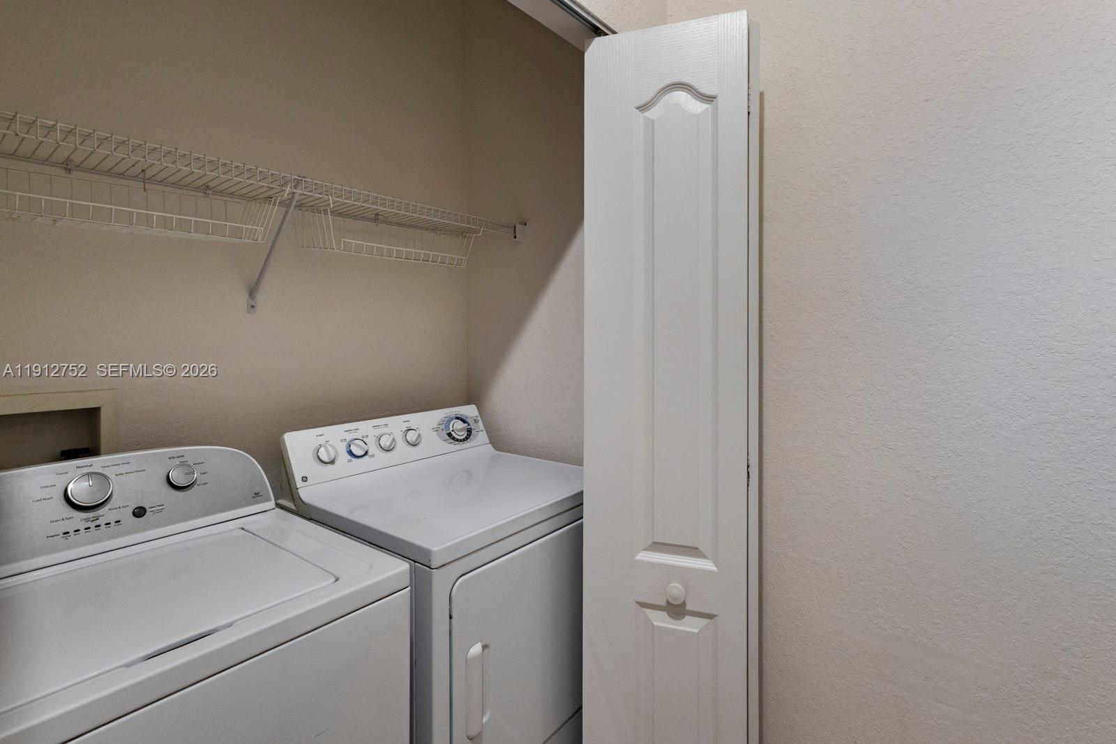 VALENCIA CONDO - Residential Lease