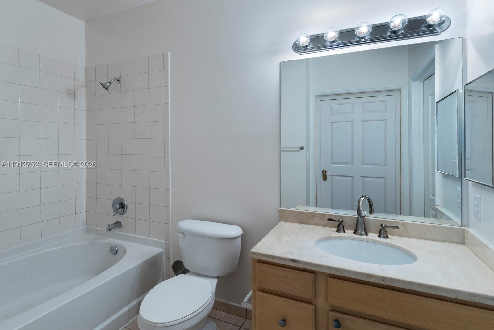VALENCIA CONDO - Residential Lease