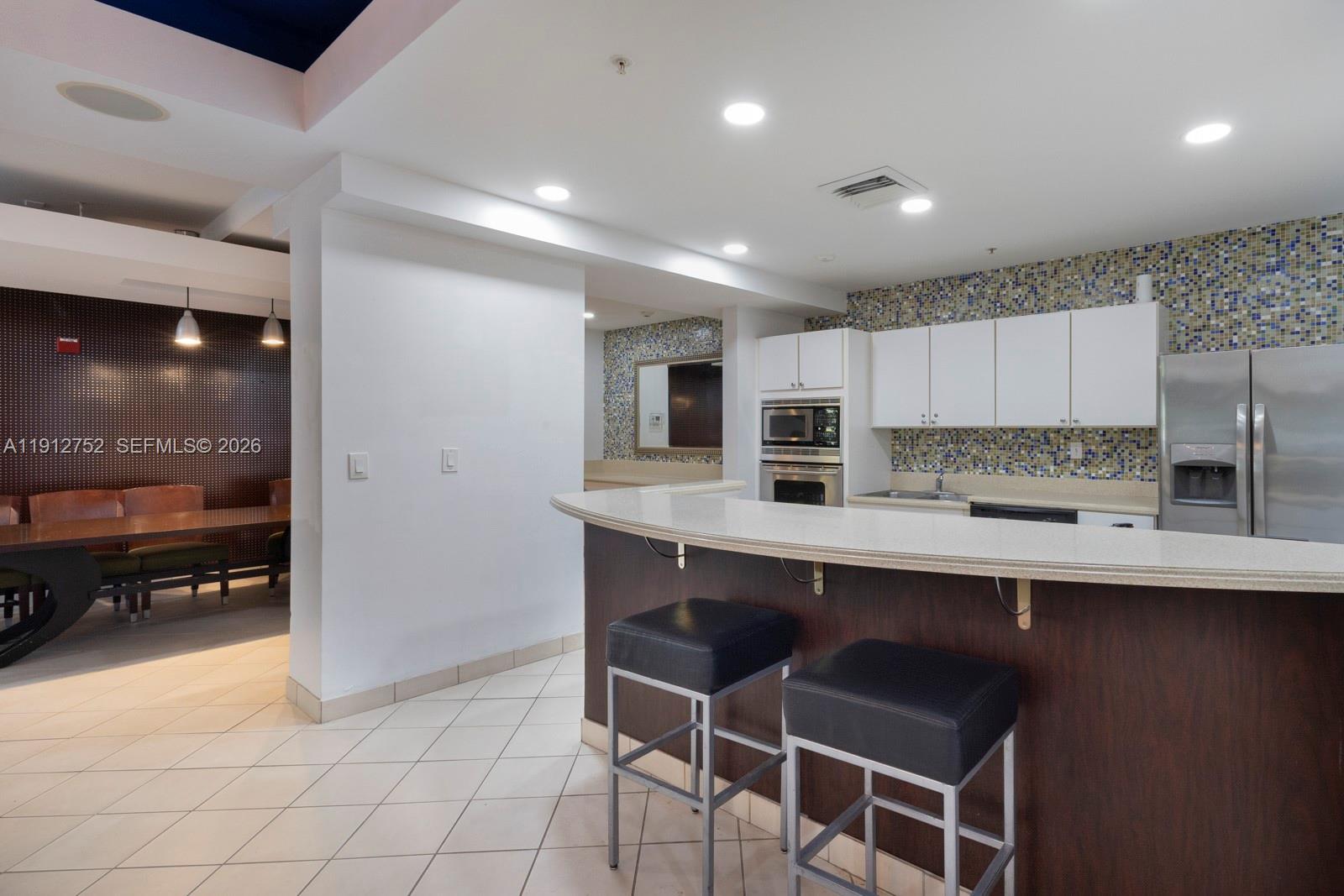 VALENCIA CONDO - Residential Lease